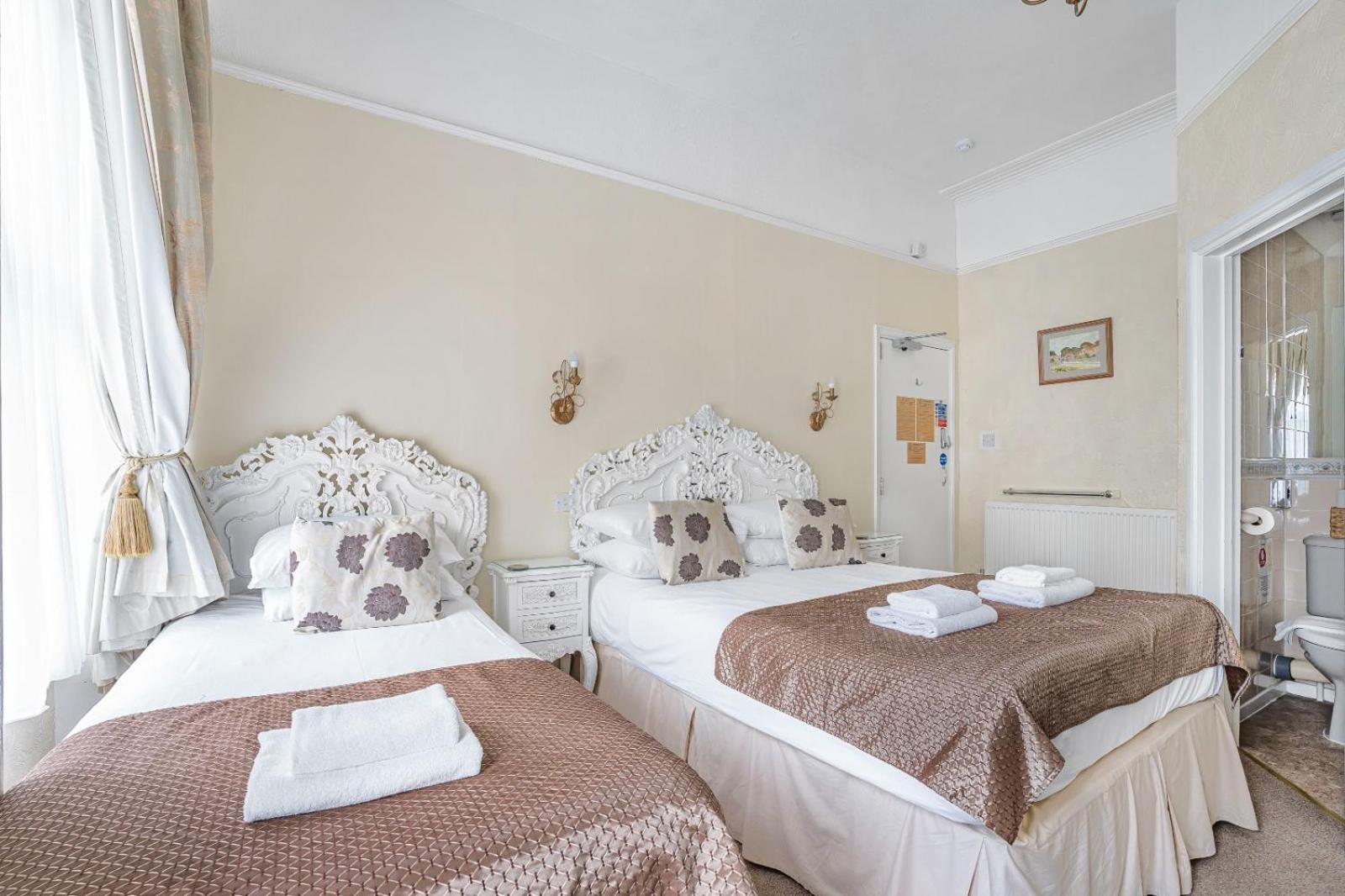 Summerlands Guest house Torquay