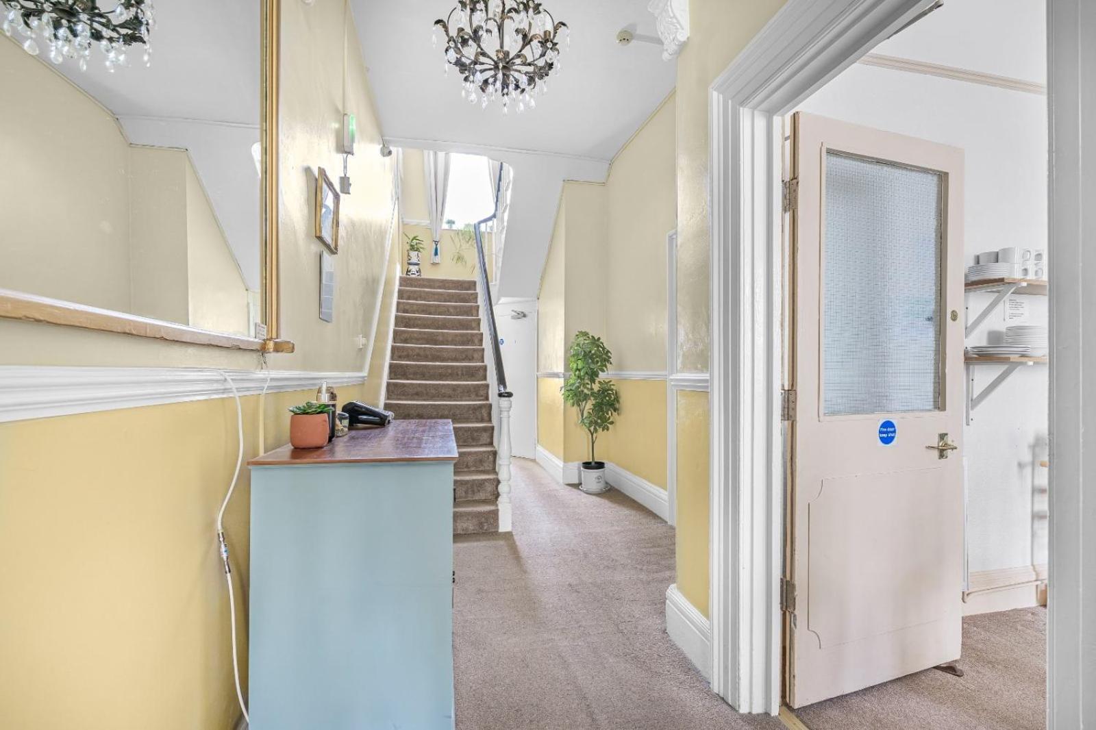 Summerlands Guest house 4*